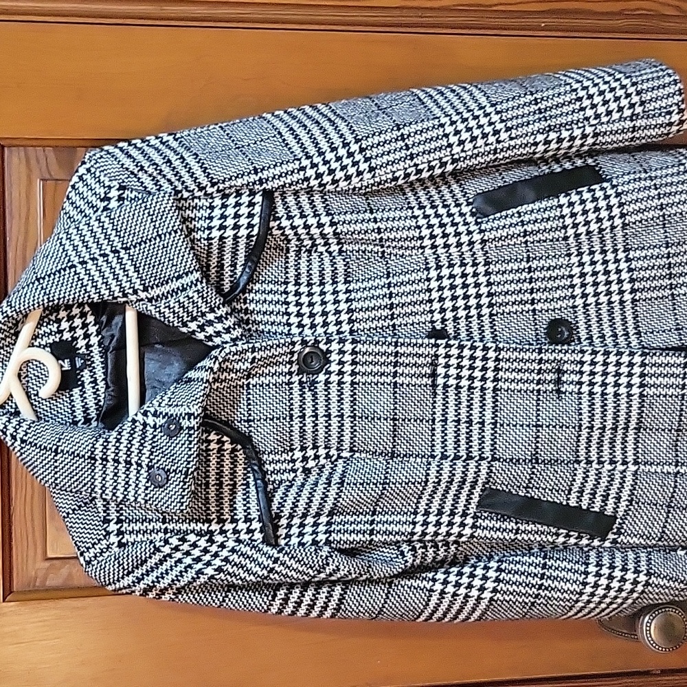 Button coat